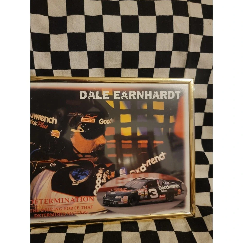 The Unbranded Brand intimidator stays